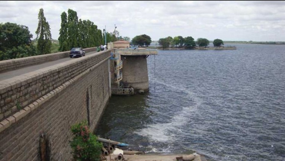 Osman sagar lake dam