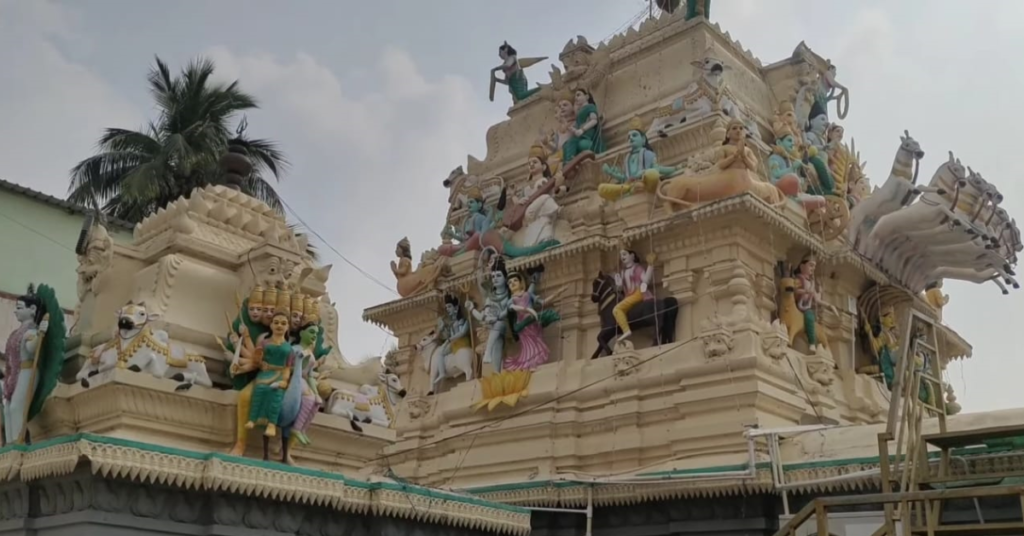 Veereswara Swamy Temple garbha gudi top
