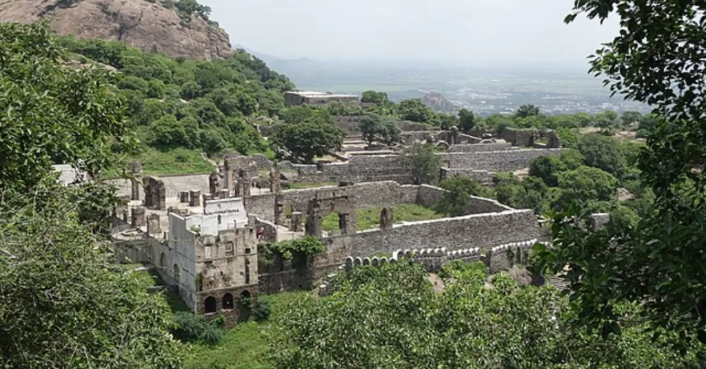 Kondapalli Fort